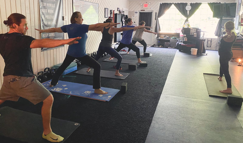 yoga-earthfit Yoga Class
